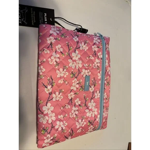 Scout Tote and Pouch - Picture 5 of 6